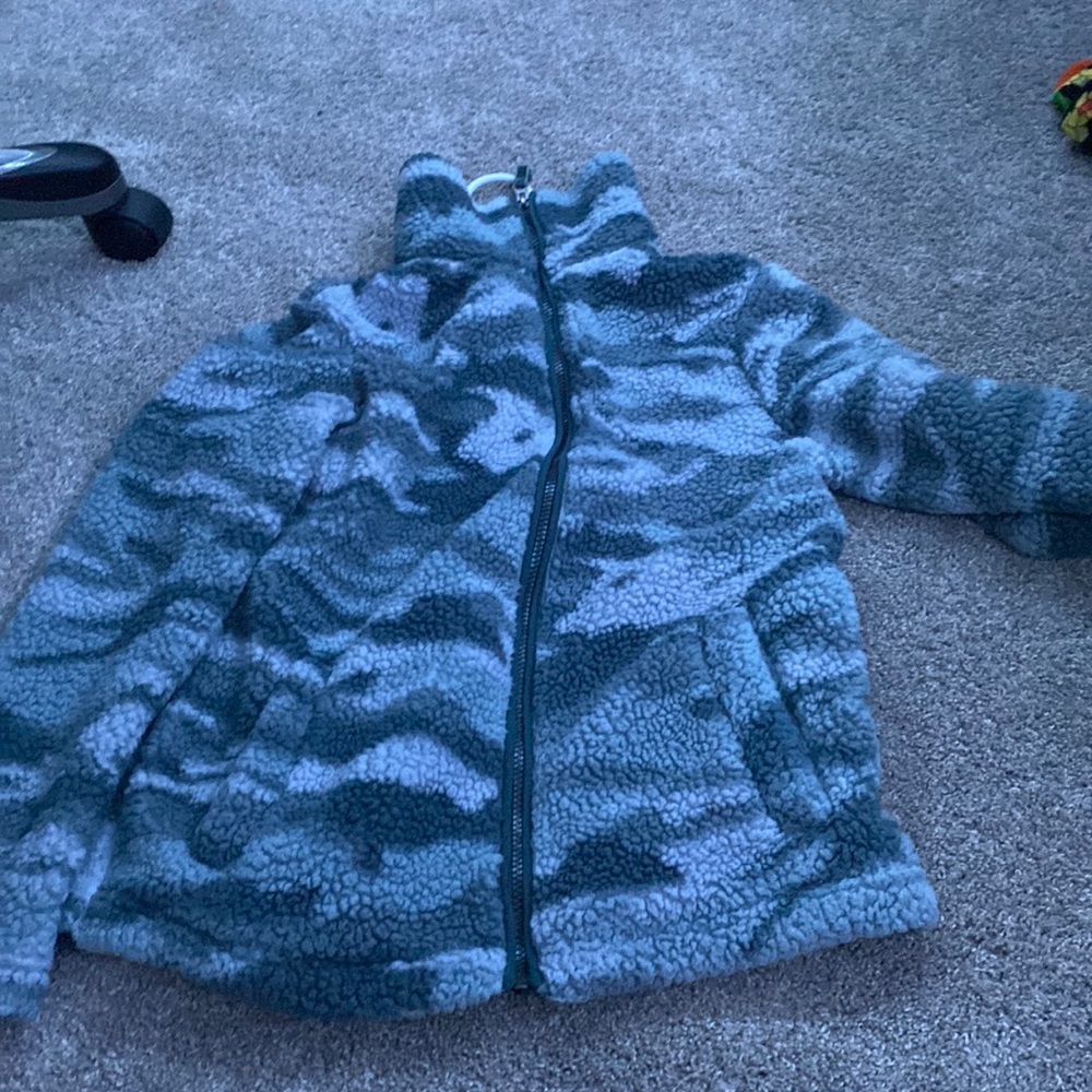 A sweatshirt
